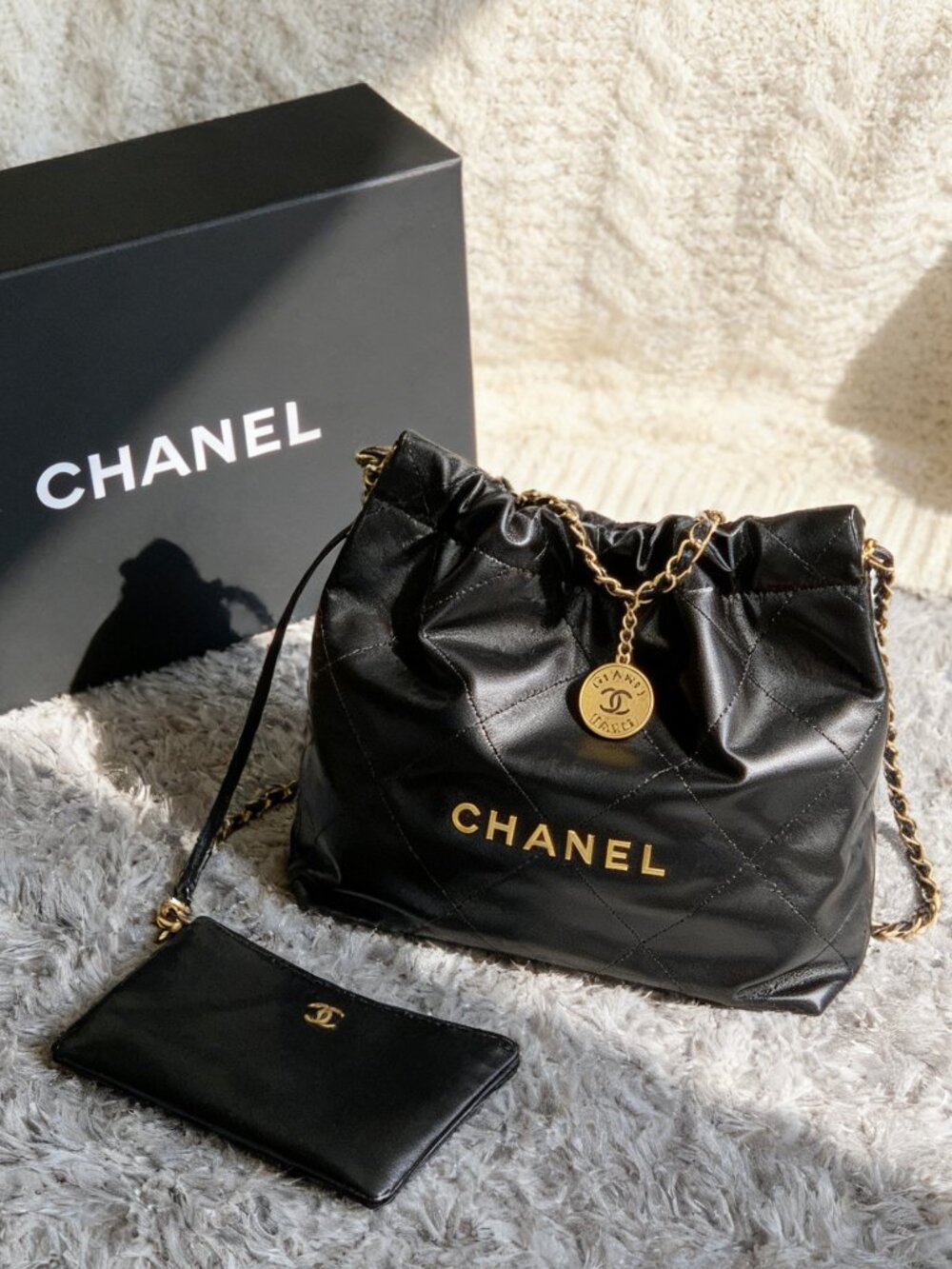 Chanel 22 Large in Quilted Patent Leather